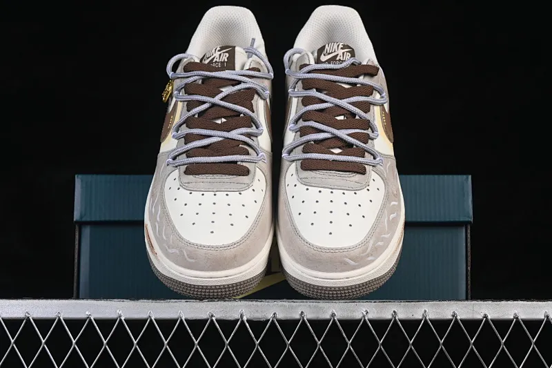All categories Nk Air Force 1 Air Force series Nk Air Force 1 Low Air Force low-top Nike Air Force 1'07 Low "Armored Steed" Hand-painted graffiti Air Force One low-top casual sneakers DB3301-818